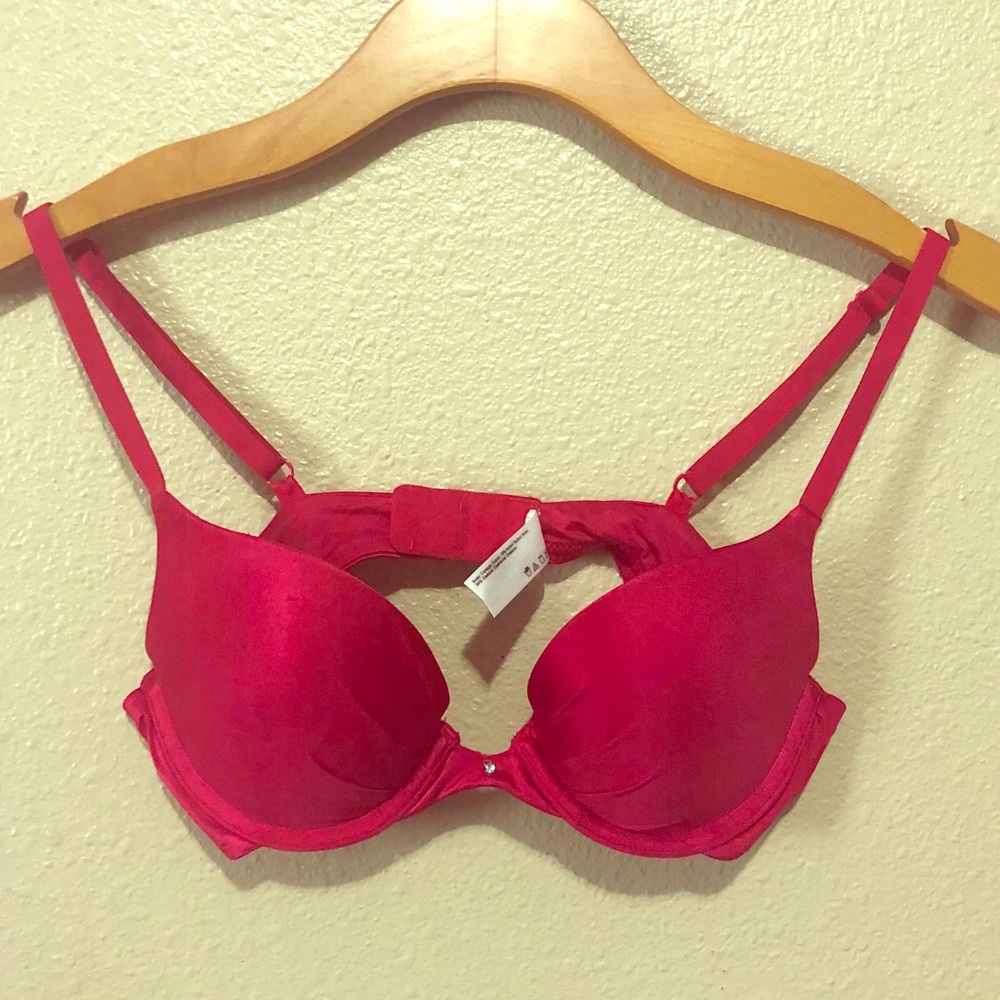 Maidenform Red Push Up Bra ❤️